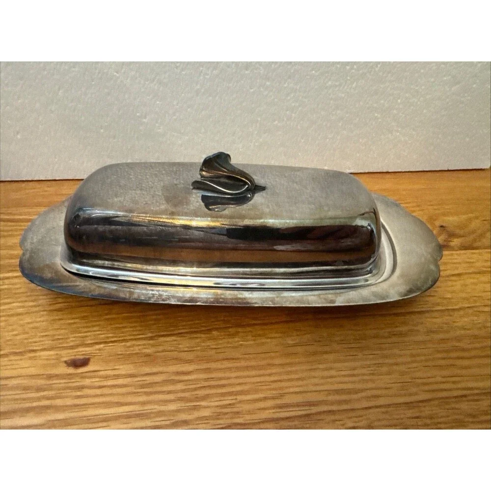 Oneida LTD Silver Plated Butter Dish Vtg Etched Glass Insert Old Money Classic